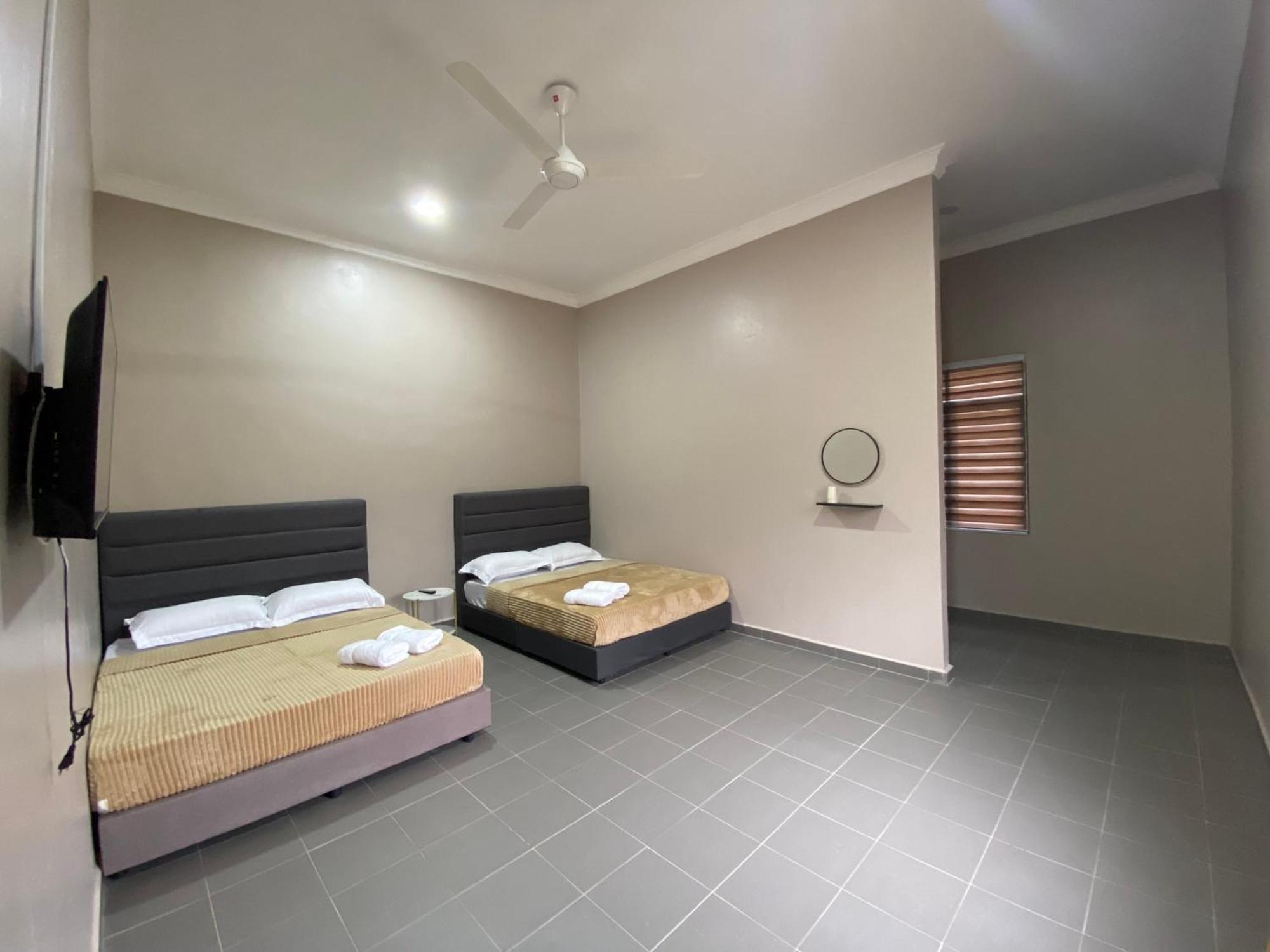 Sasuka Guesthouse Marang Exterior foto